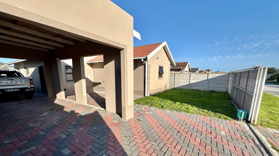 3 Bedroom Property for Sale in Parsonsvlei Eastern Cape